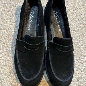 Matisse black suede penny loafer womens 9.5